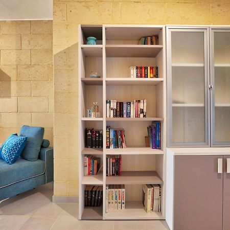 Summer Fields Penthouse With Amazing Views Apartment Sannat Bagian luar foto