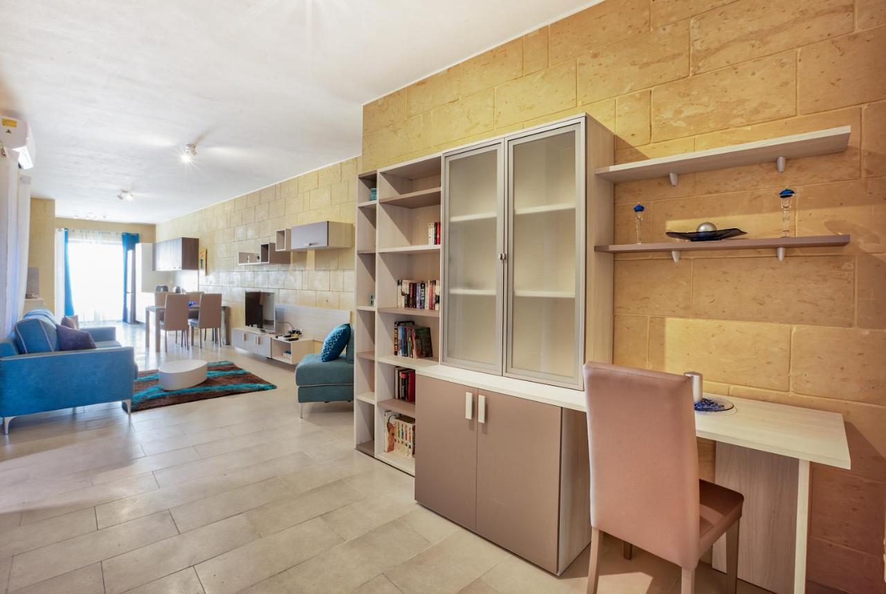 Summer Fields Penthouse With Amazing Views Apartment Sannat Bagian luar foto