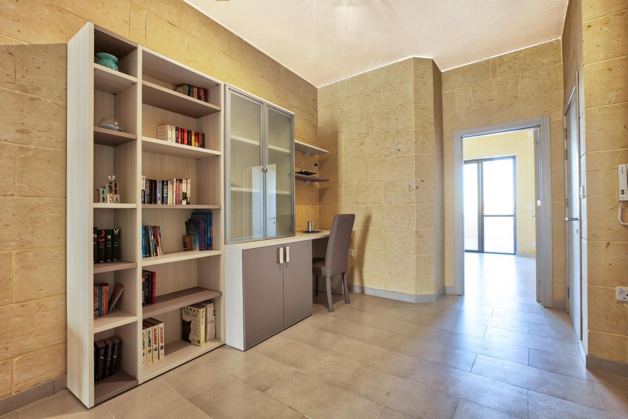 Summer Fields Penthouse With Amazing Views Apartment Sannat Bagian luar foto