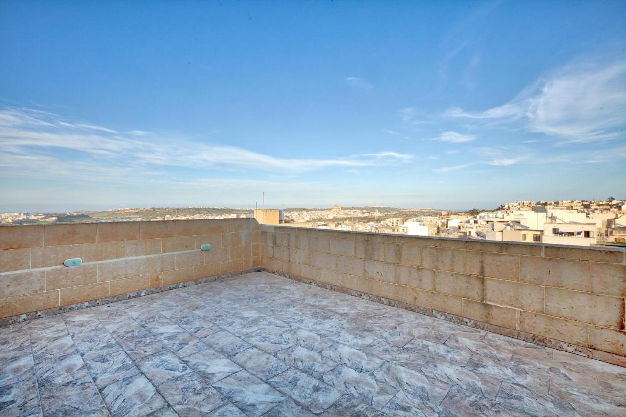 Summer Fields Penthouse With Amazing Views Apartment Sannat Bagian luar foto